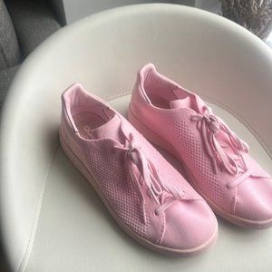 Adidas pink sneakers